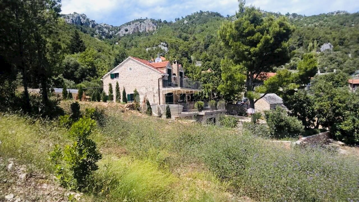 Terreno Hvar, 2.195m2