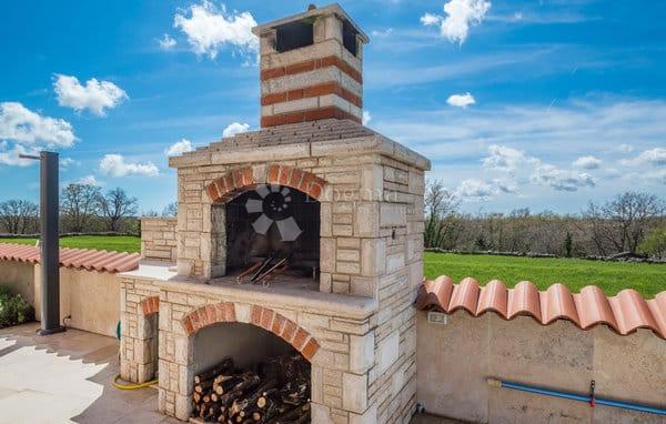 Casa Šarići, Marčana, Krvavići 39, 160m2