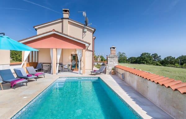 Casa Šarići, Marčana, Krvavići 39, 160m2