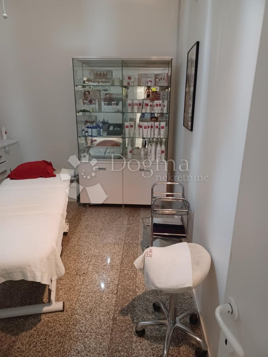 Locale commerciale Centar, Pula, Da, 109,34m2