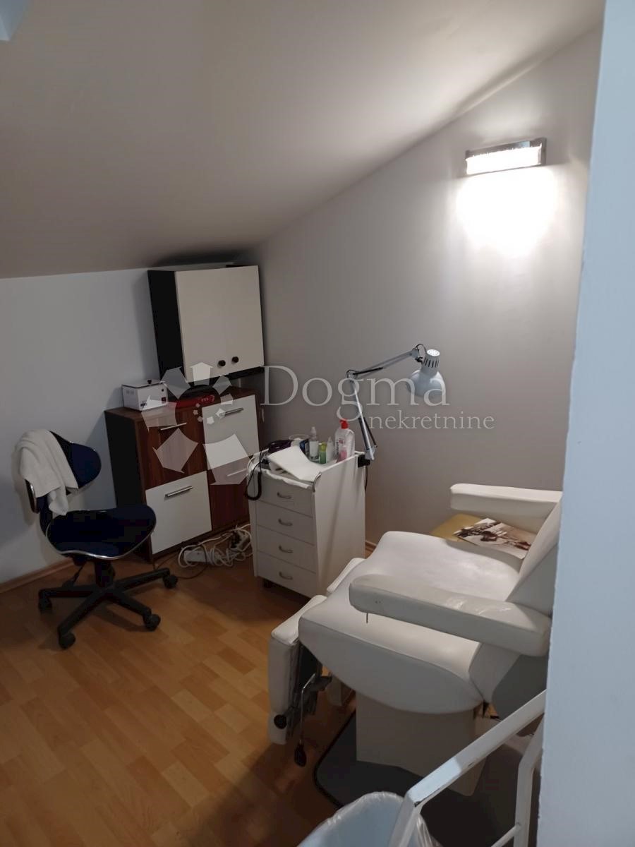 Locale commerciale Centar, Pula, Da, 109,34m2