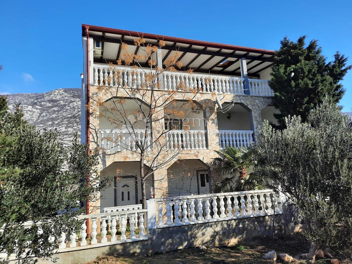 Casa Cesarica, Karlobag, 450m2