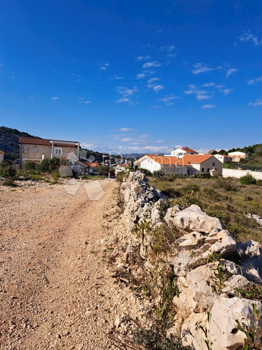 Terreno Ražanj, Rogoznica, 1.261m2