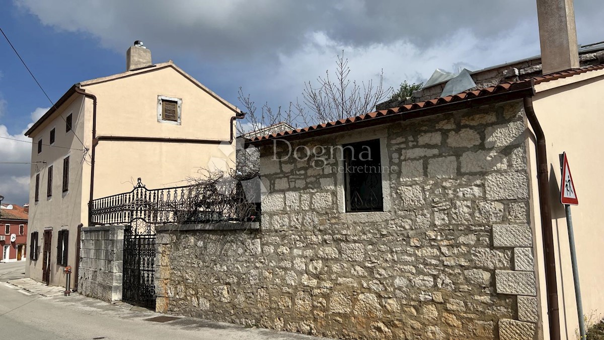 CASA NEL VECCHIO NUCLEO