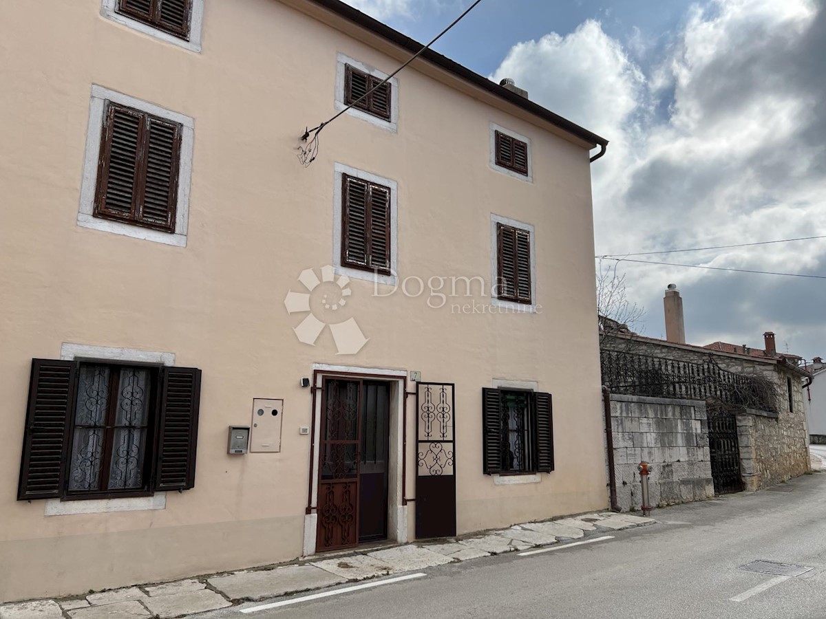 CASA NEL VECCHIO NUCLEO