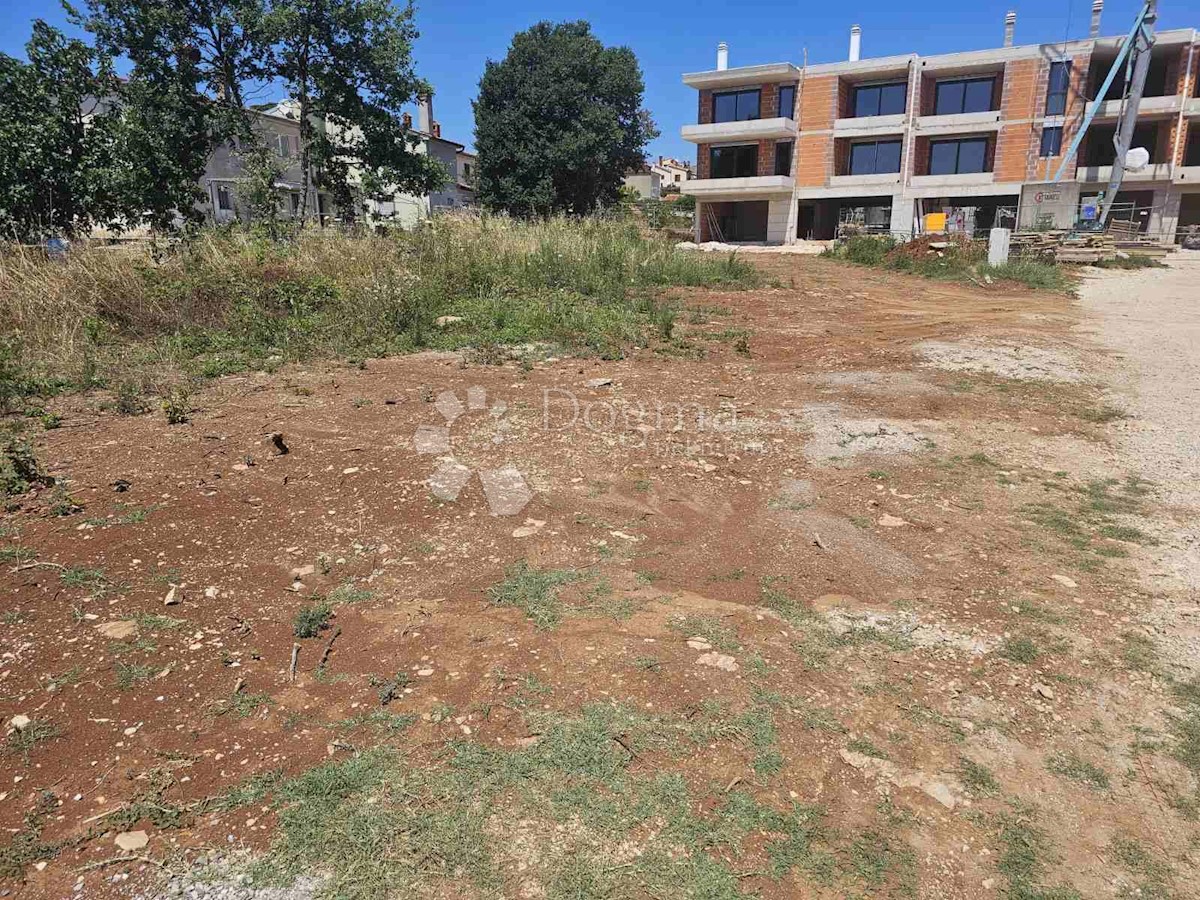 Terreno Veli vrh, Pula, 743m2