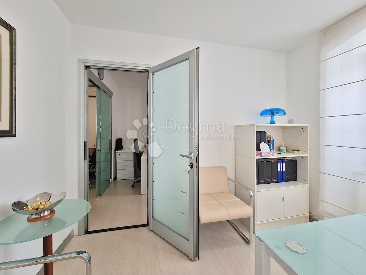 Allogio Centar, Rijeka, 121,36m2