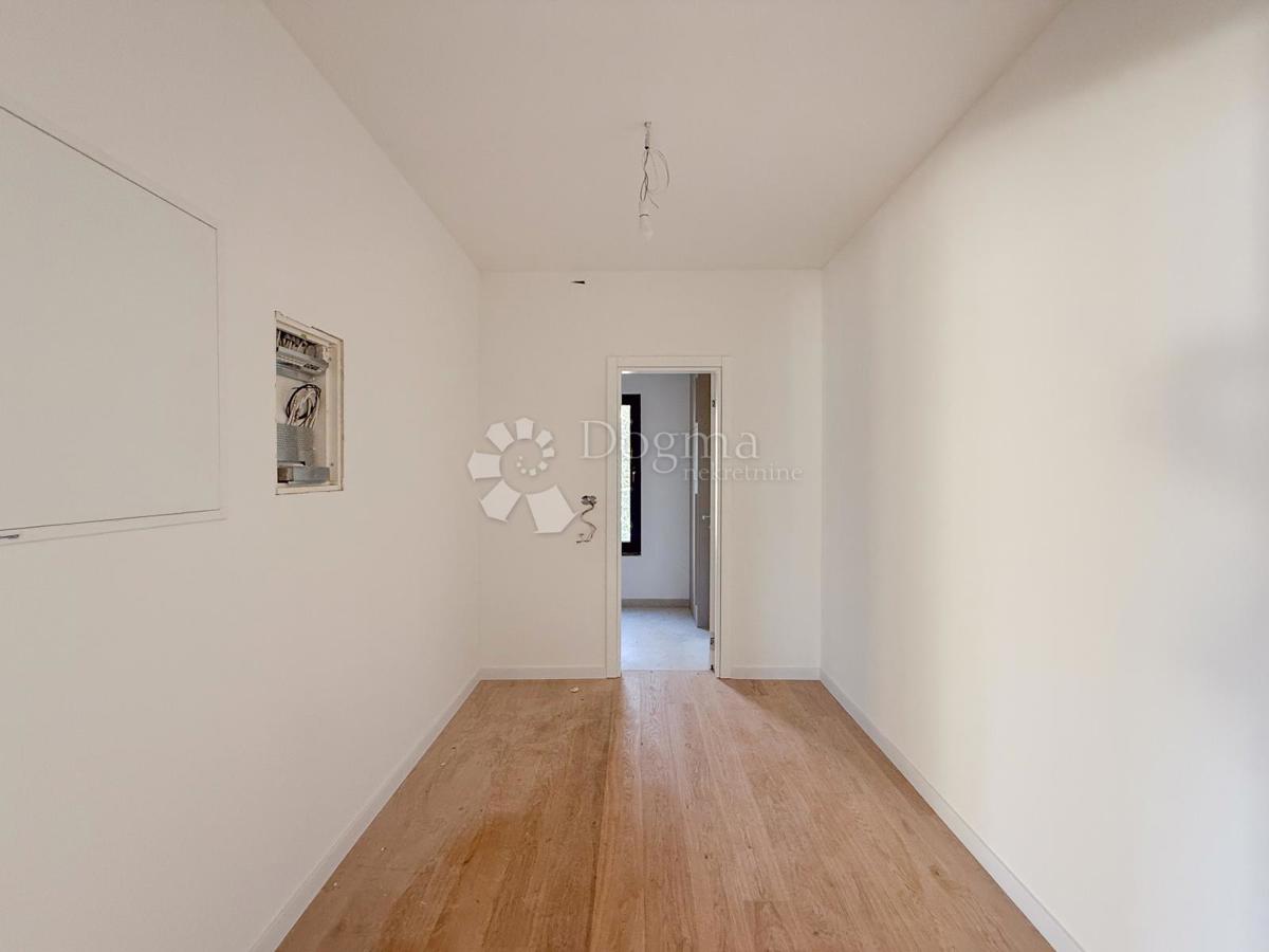 Allogio Bivio, Rijeka, 322,24m2