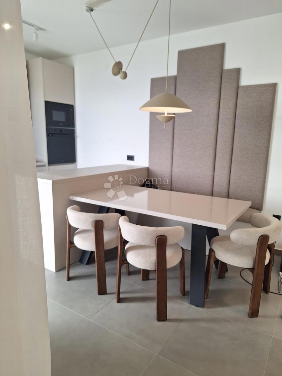 Allogio Rogoznica, 88m2