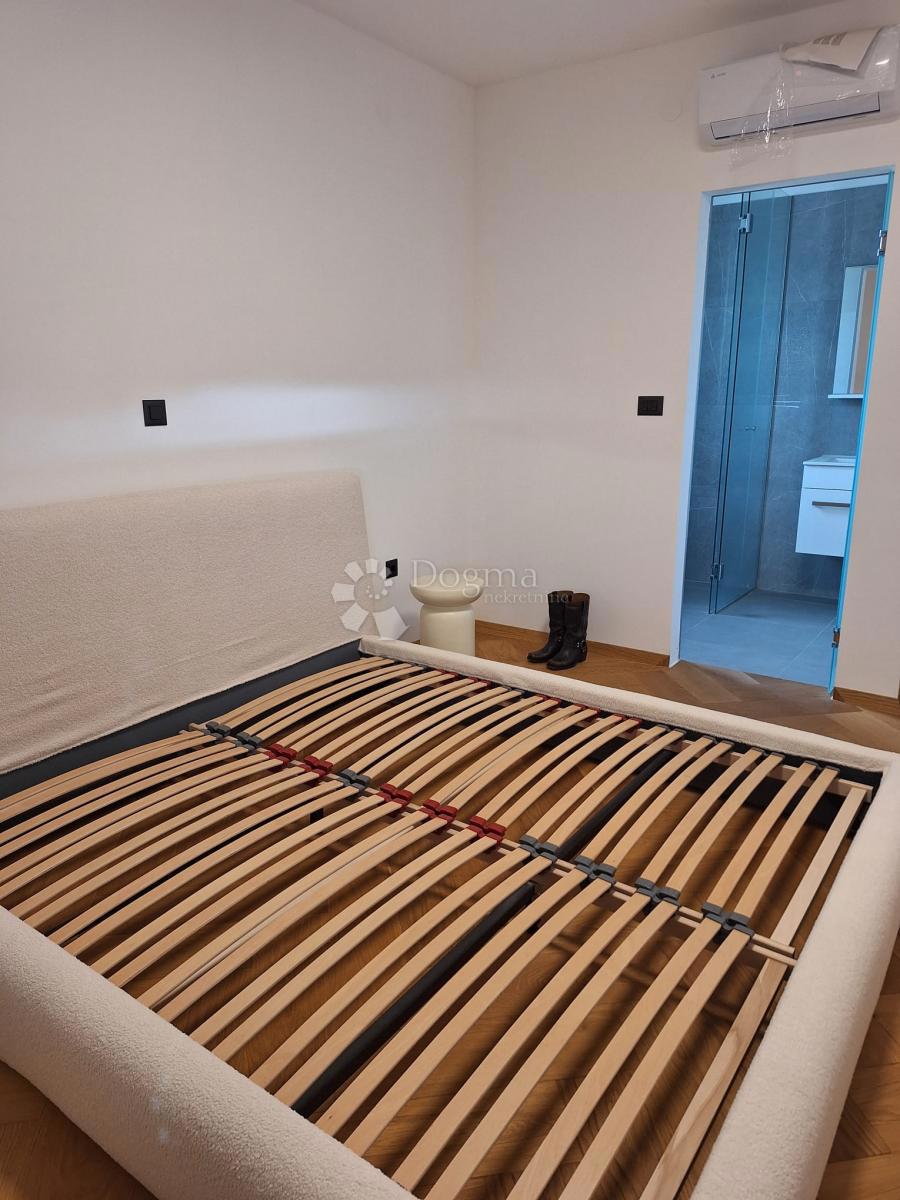 Allogio Rogoznica, 88m2