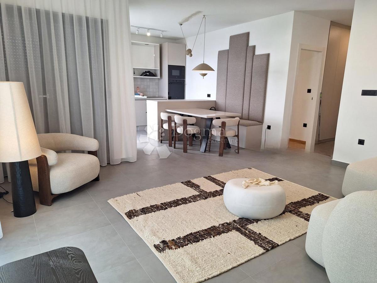 Allogio Rogoznica, 88m2