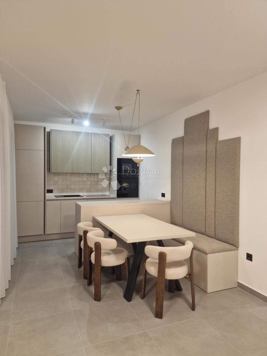 Allogio Rogoznica, 88m2