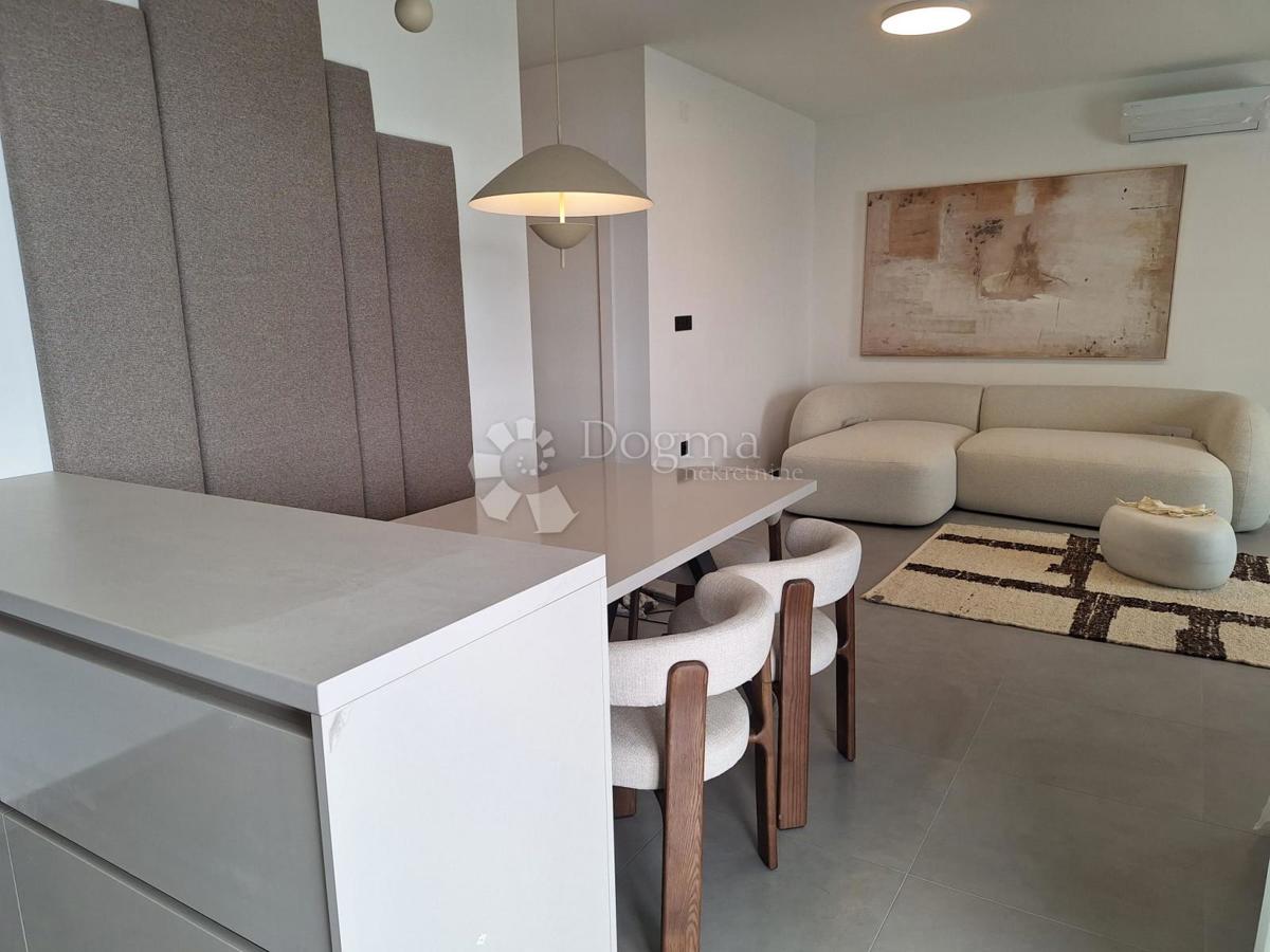 Allogio Rogoznica, 88m2