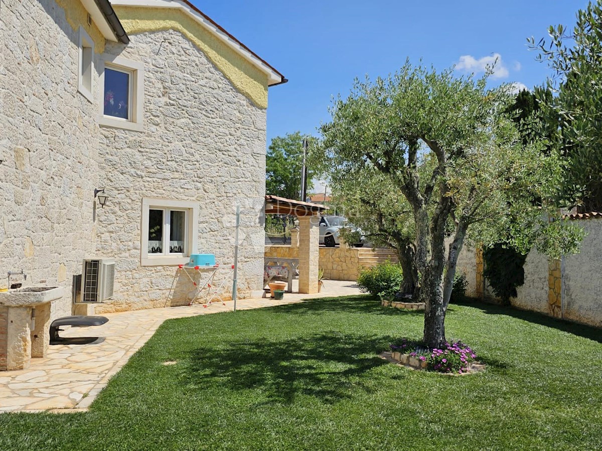 Casa Labinci, Kaštelir-Labinci, 200m2