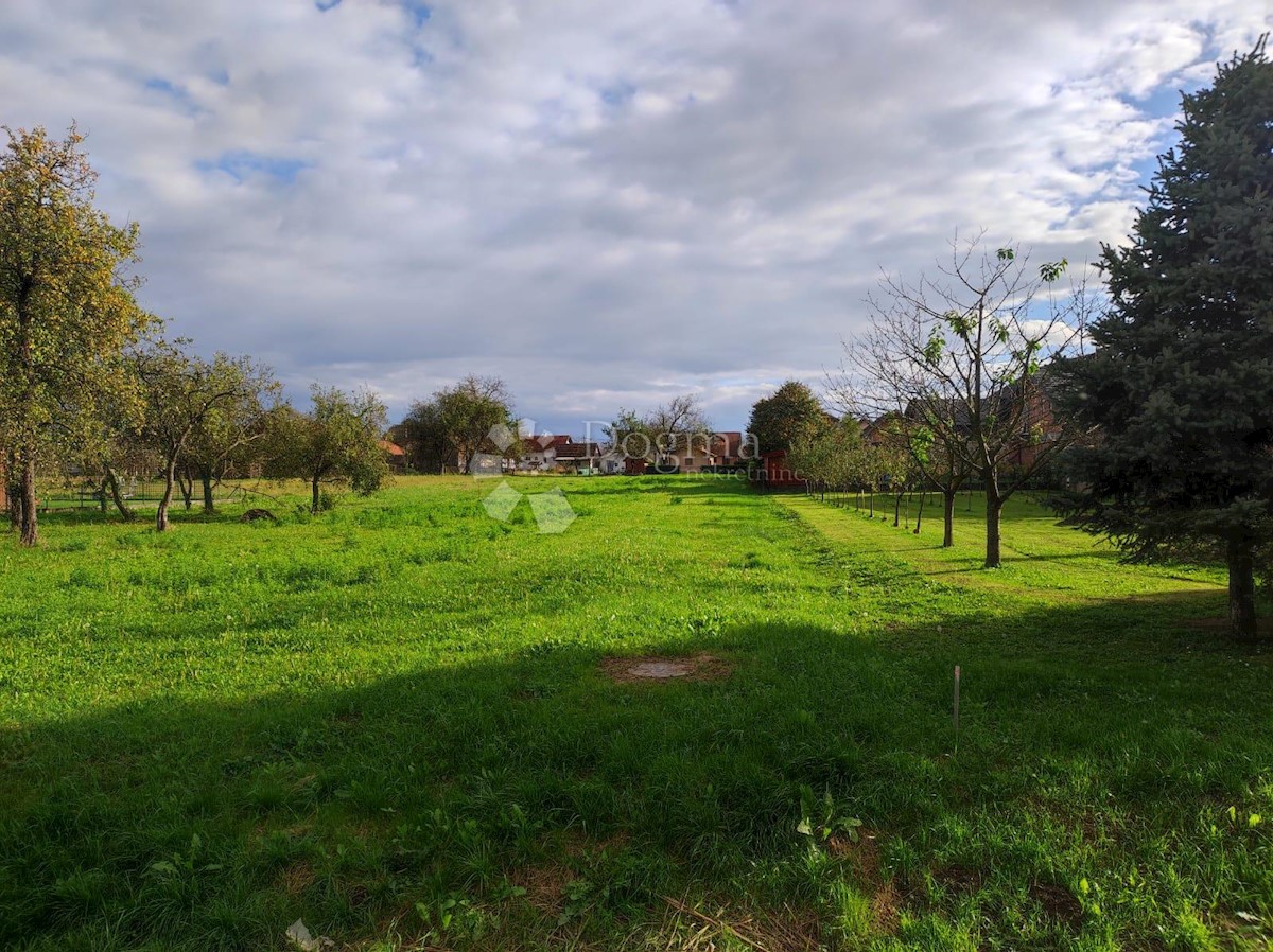 Terreno Kuče, Velika Gorica - Okolica, 960m2