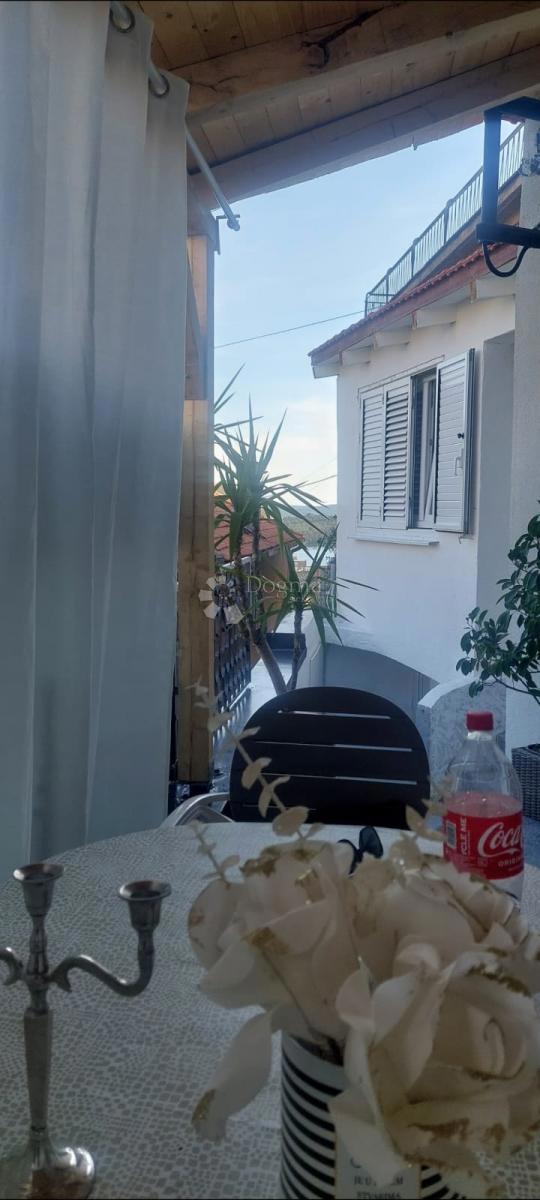 Casa Grad, Šibenik, 78m2