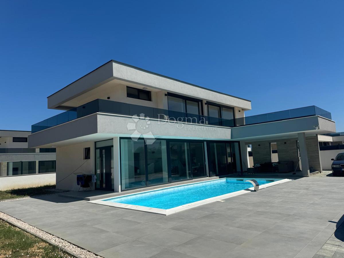 Casa Zemunik Gornji, Zemunik Donji, 217m2