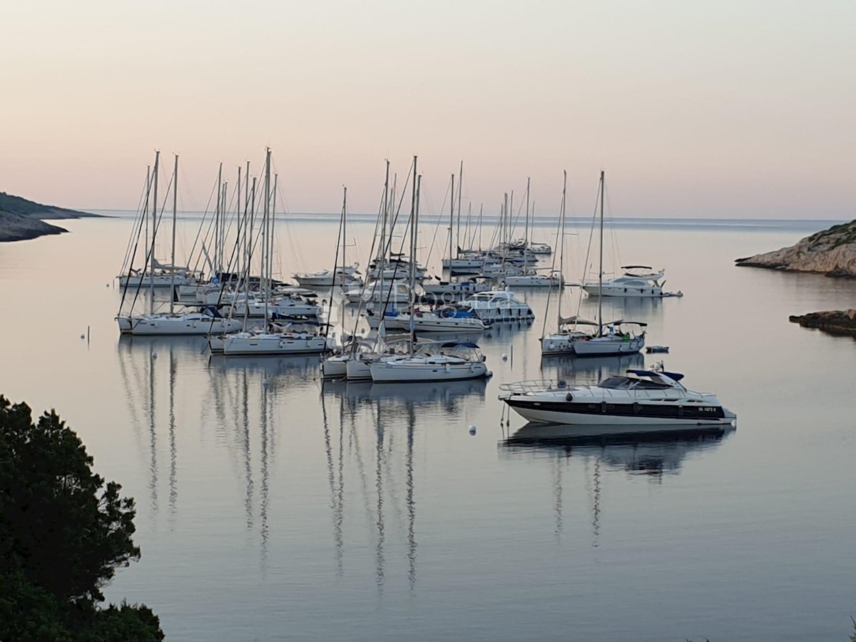 Locale commerciale Žirje, Šibenik - Okolica, 1.650m2