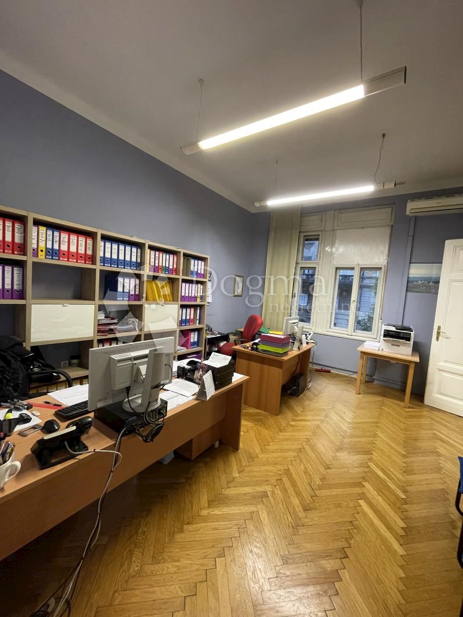 Locale commerciale Potok, Rijeka, 159m2