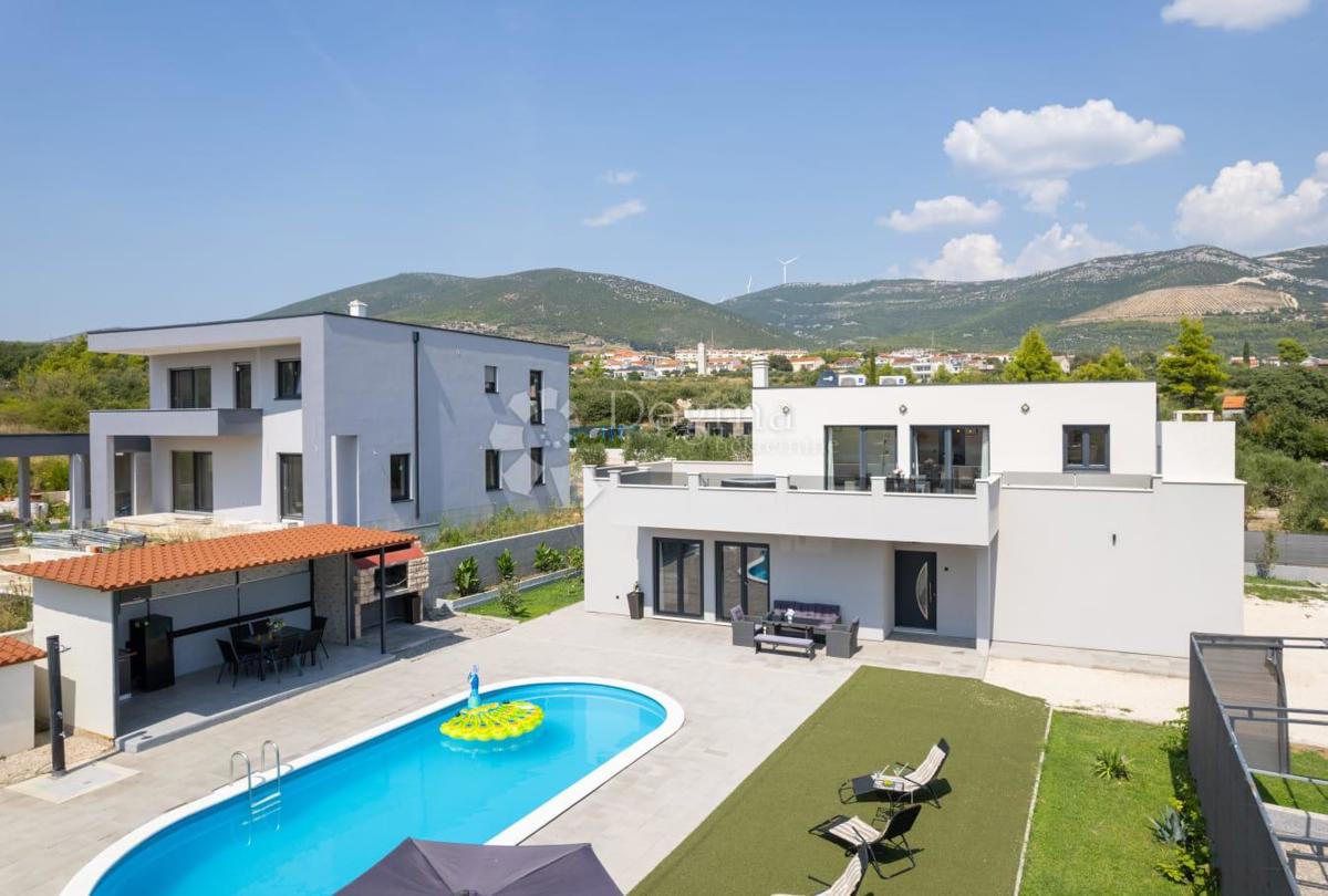 Casa Kaštel Novi, Kaštela, 225m2