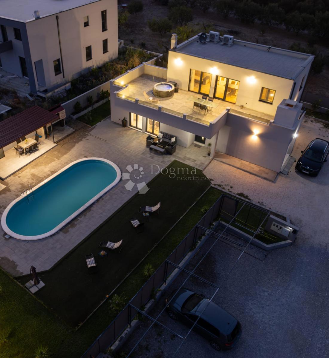 Casa Kaštel Novi, Kaštela, 225m2