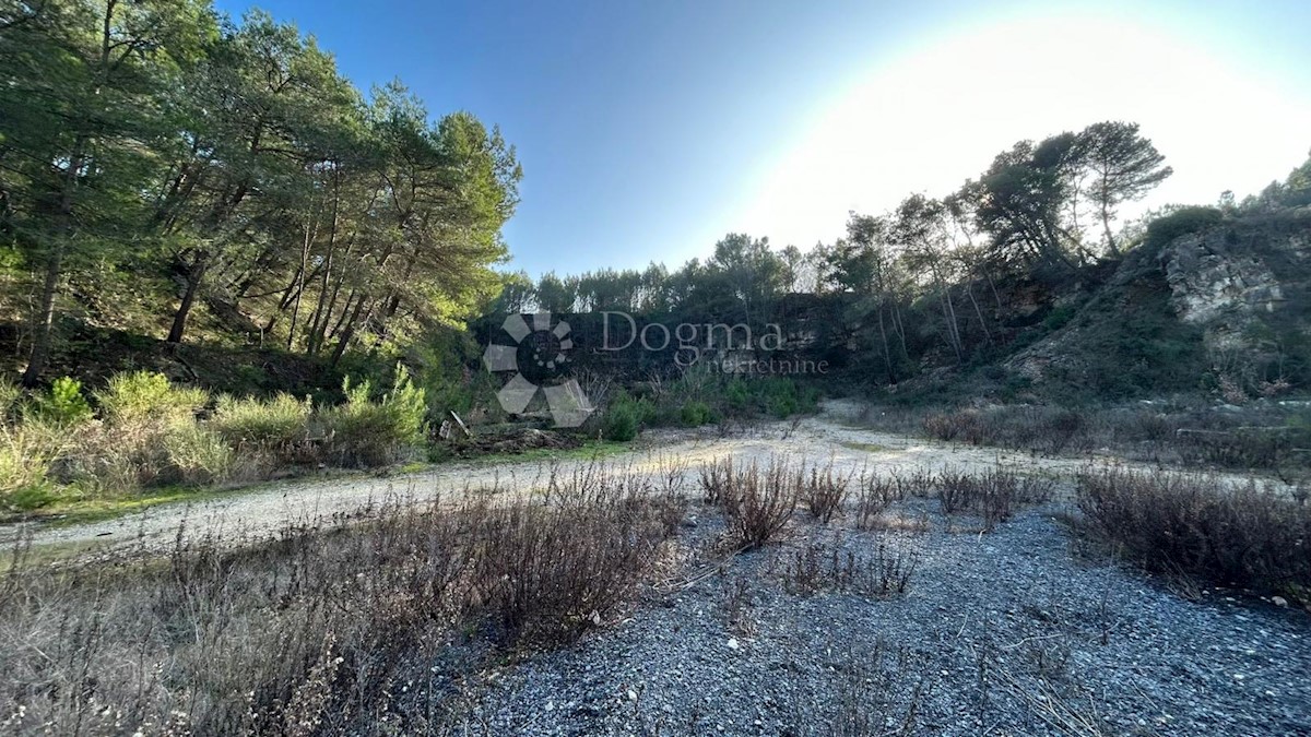 Terreno Centar, Pula, 7.919m2