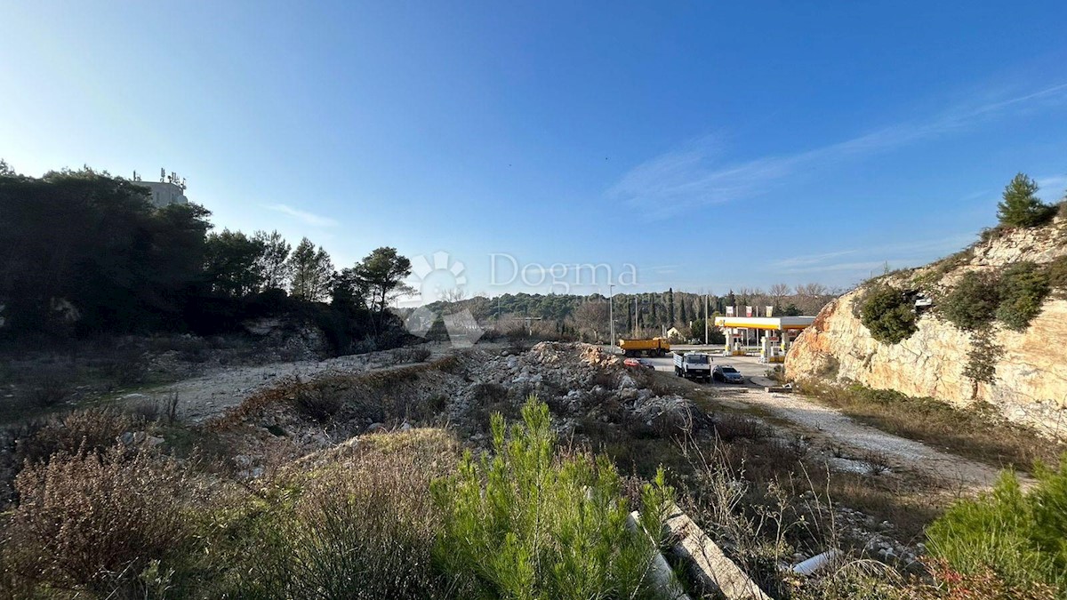 Terreno Centar, Pula, 7.919m2