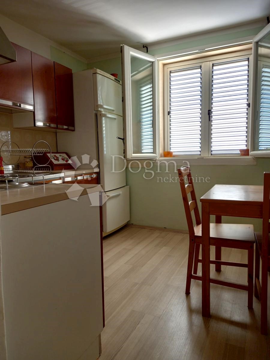 Allogio Krnjevo, Rijeka, 27,26m2