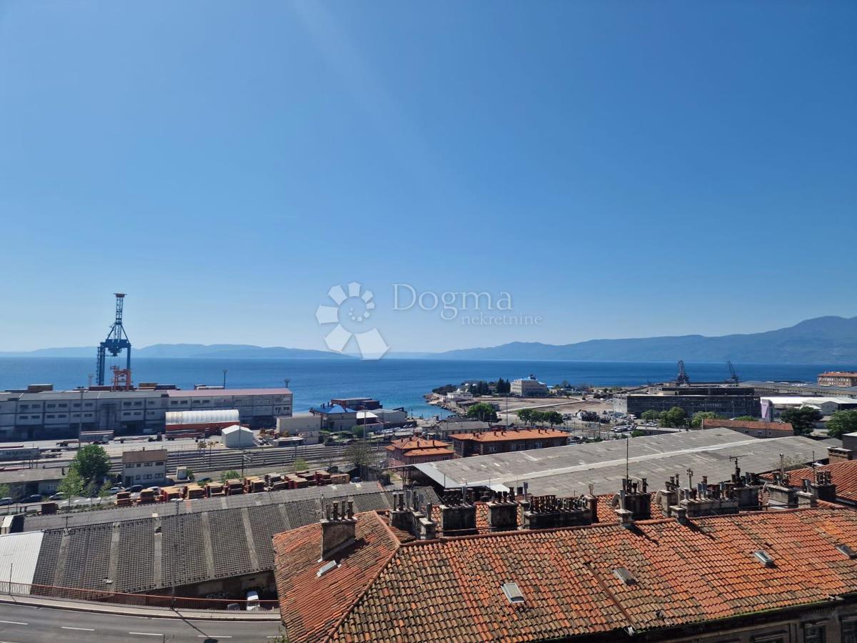 Locale commerciale Sušak, Rijeka, 40,28m2