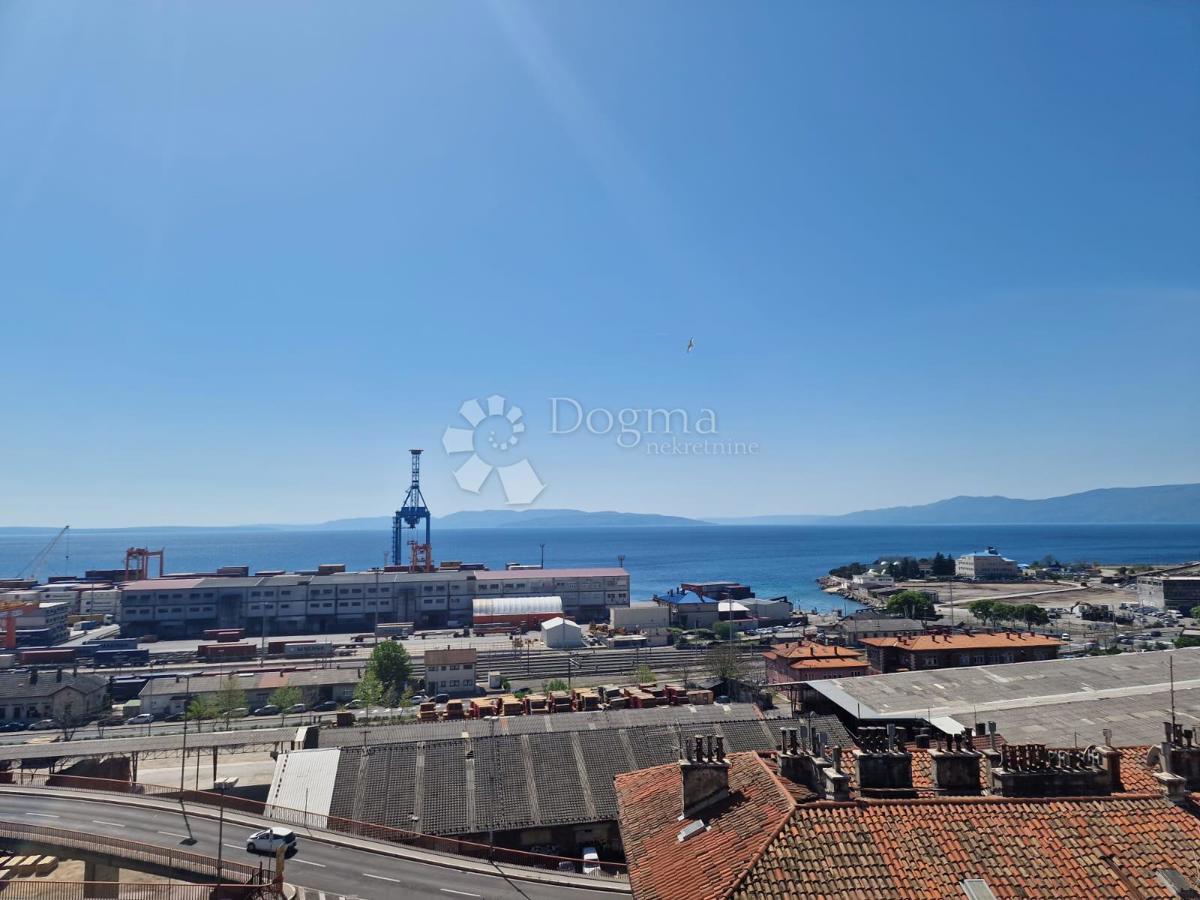 Locale commerciale Sušak, Rijeka, 40,28m2