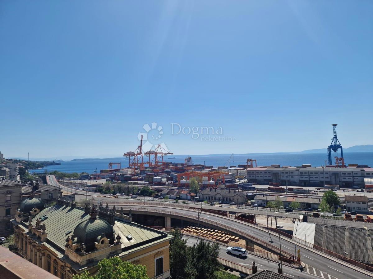 Locale commerciale Sušak, Rijeka, 40,28m2