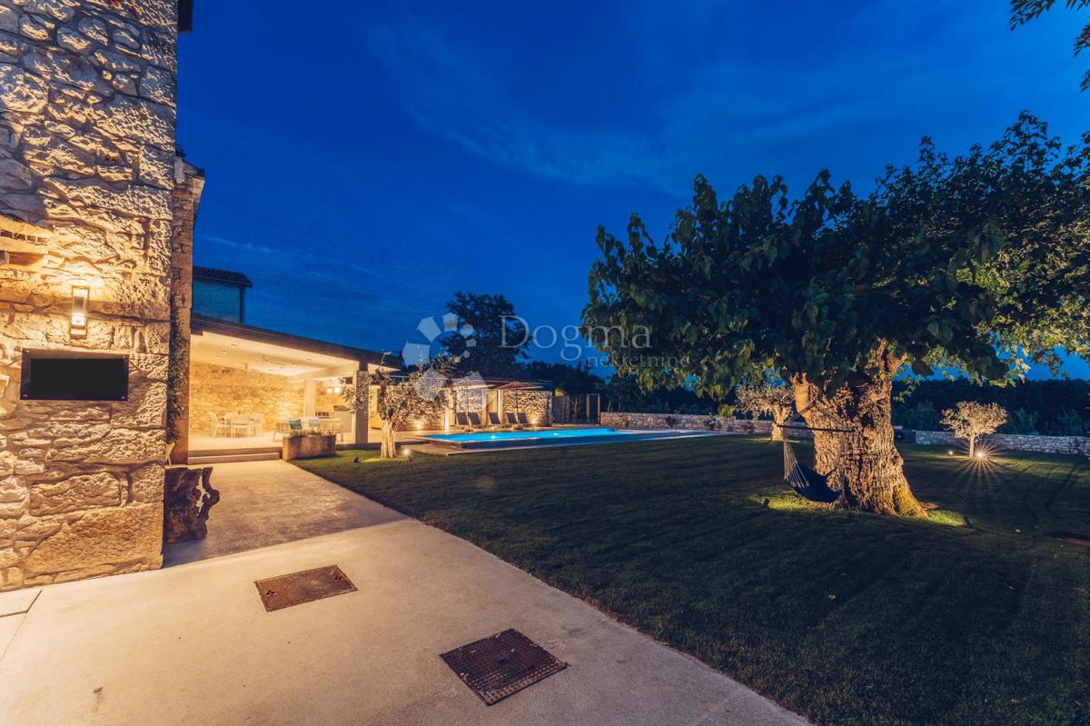 Casa Novigrad, 312m2