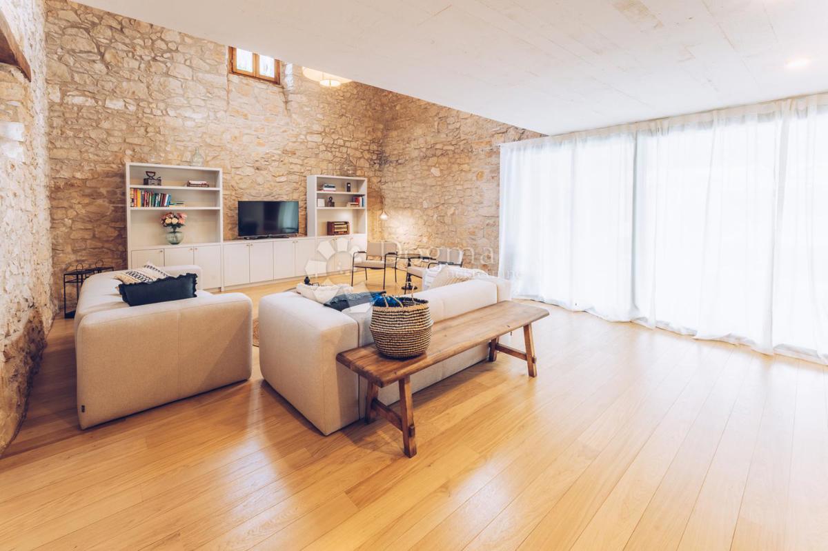 Casa Novigrad, 312m2