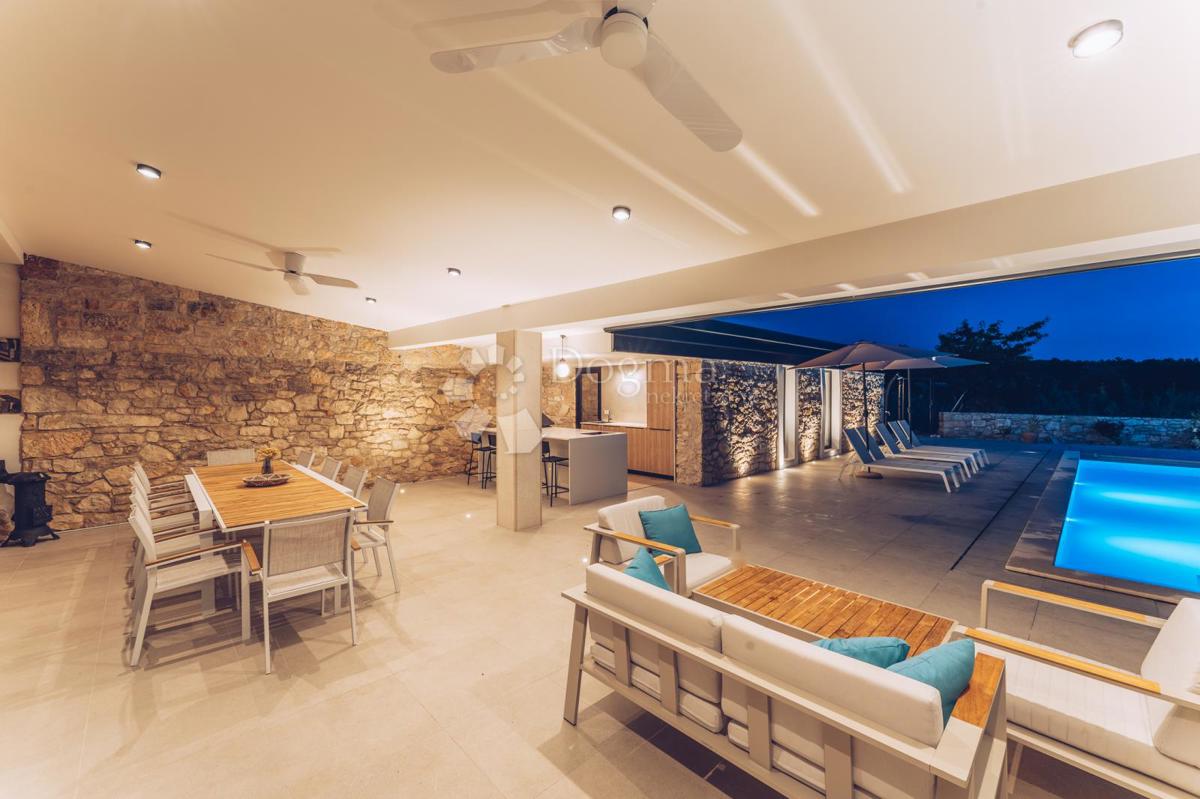 Casa Novigrad, 312m2