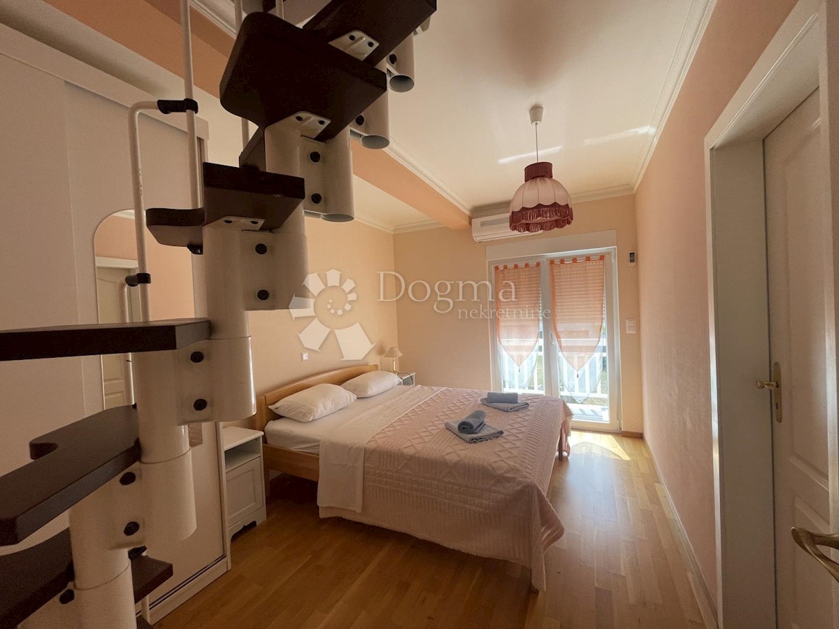 Casa Jadranovo, Crikvenica, 700m2