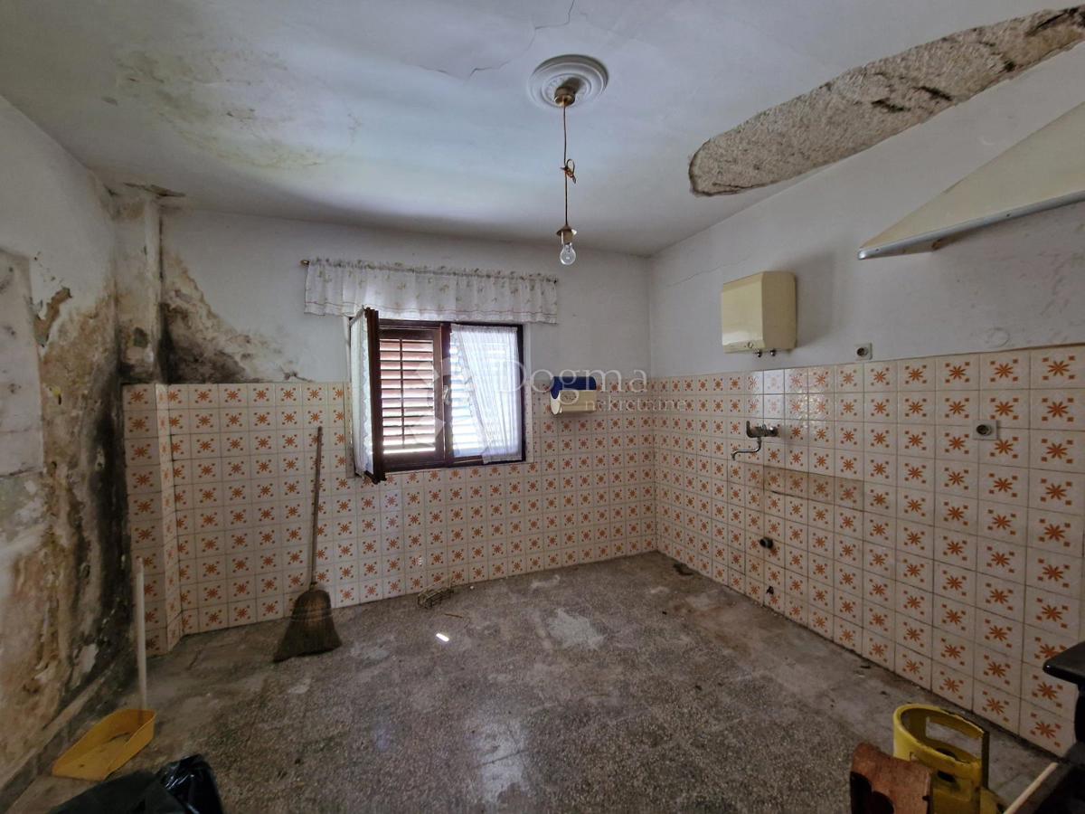 CASA IN PIETRA A 30 METRI DALLA SPIAGGIA!