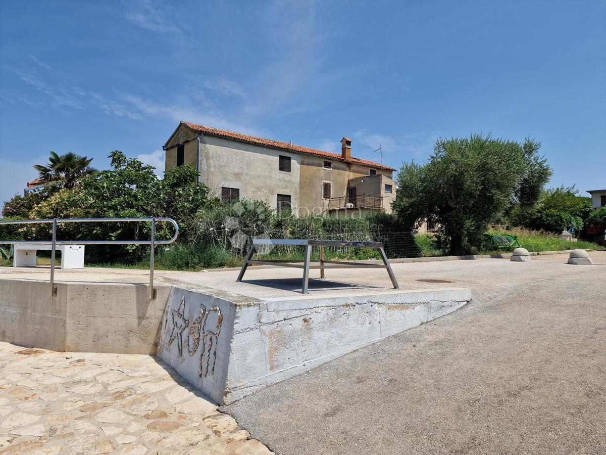 CASA IN PIETRA A 30 METRI DALLA SPIAGGIA!