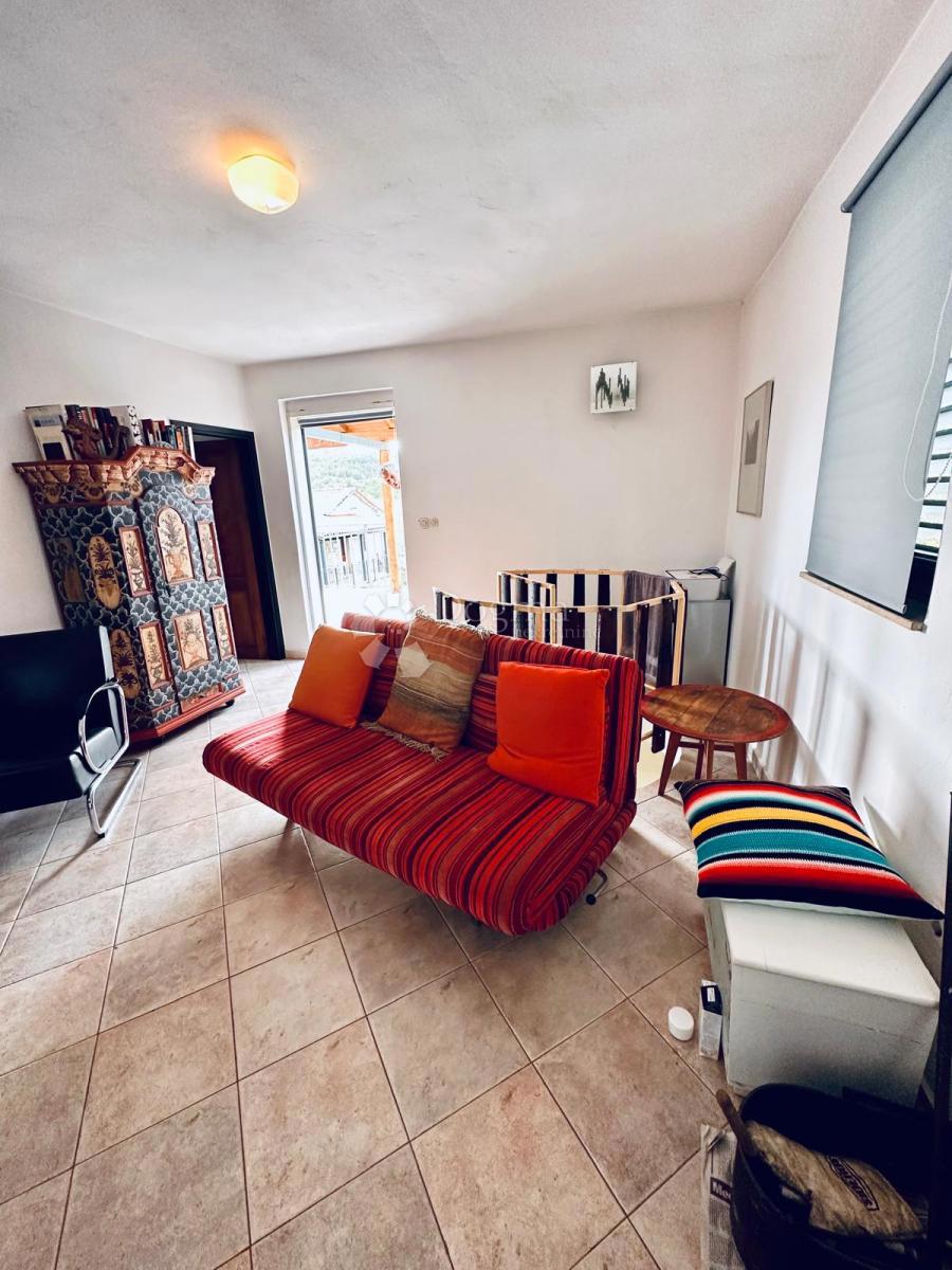 Casa Oprtalj, 94m2