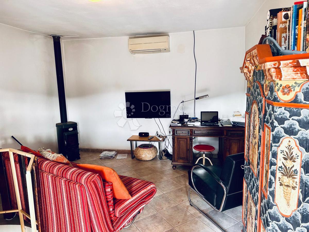 Casa Oprtalj, 94m2