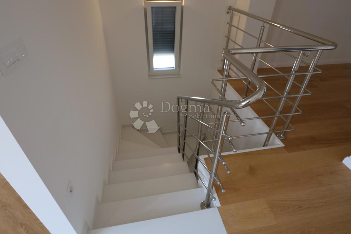 Appartamento Povljana, 84m2