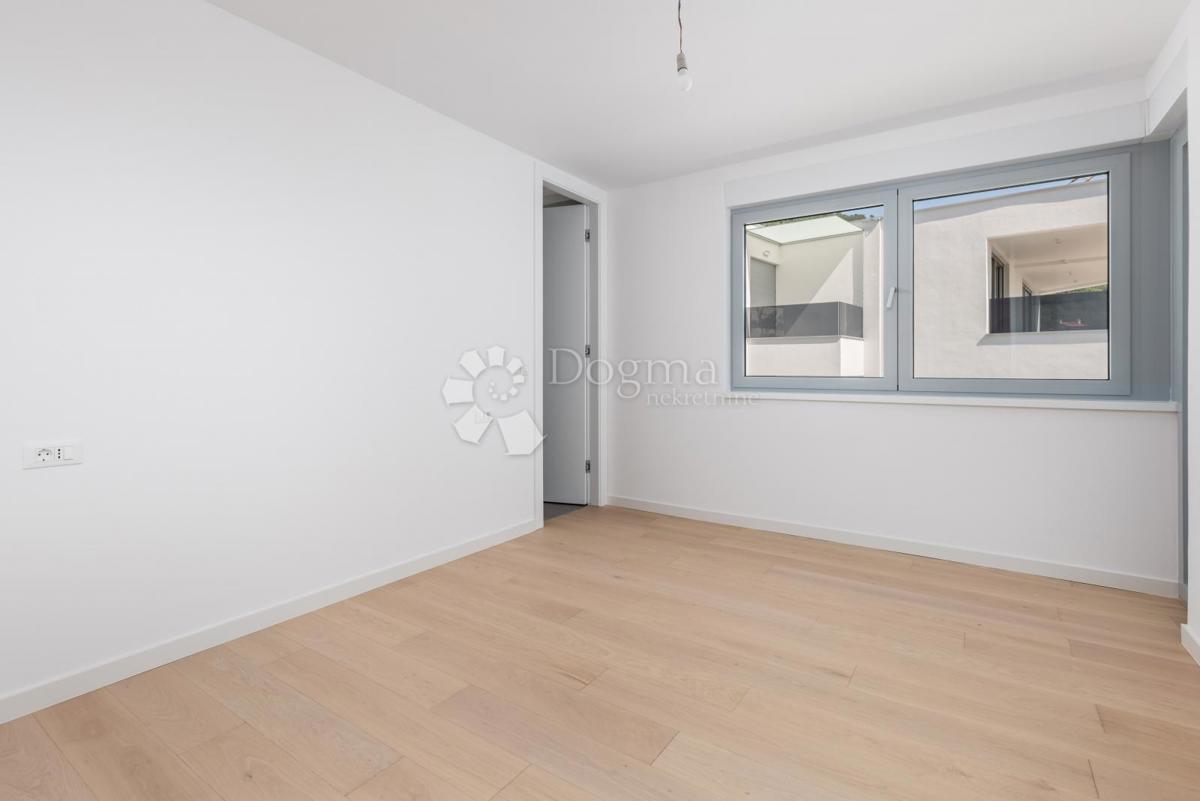 Allogio Opatija - Centar, Opatija, 107,41m2