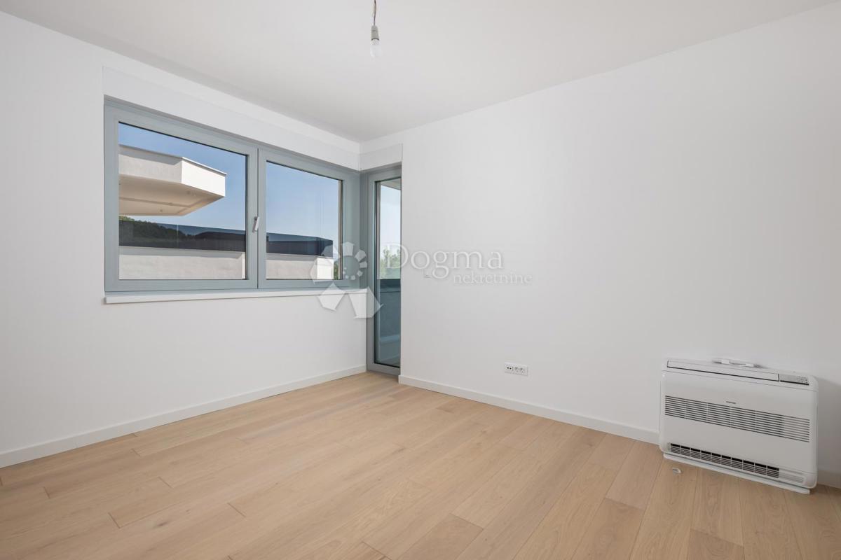 Allogio Opatija - Centar, Opatija, 107,41m2