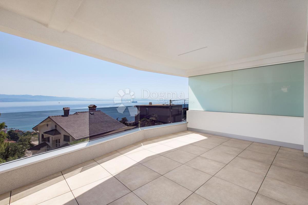 Allogio Opatija - Centar, Opatija, 107,41m2