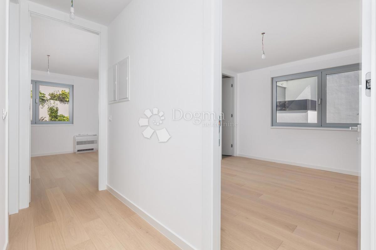 Allogio Opatija - Centar, Opatija, 107,41m2