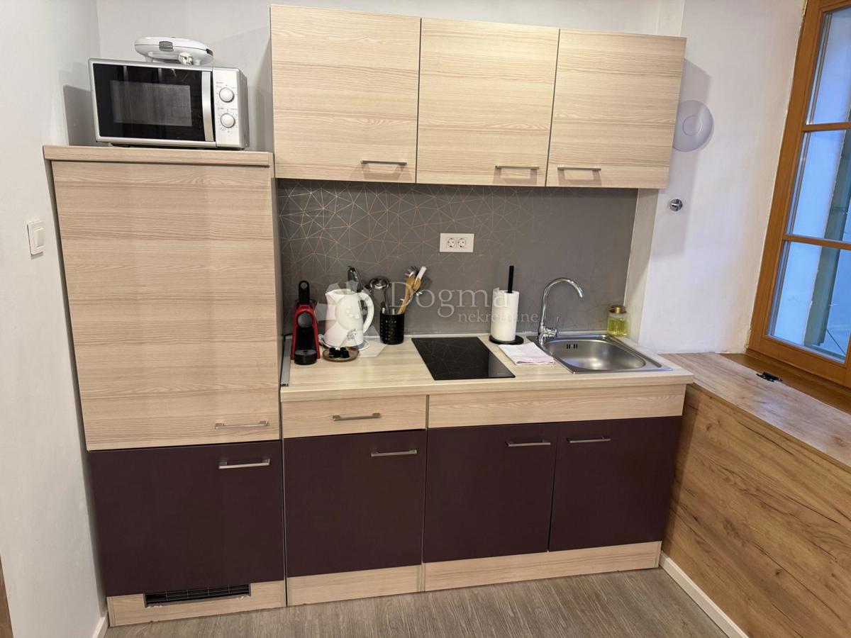 Allogio Centar, Rijeka, 82m2