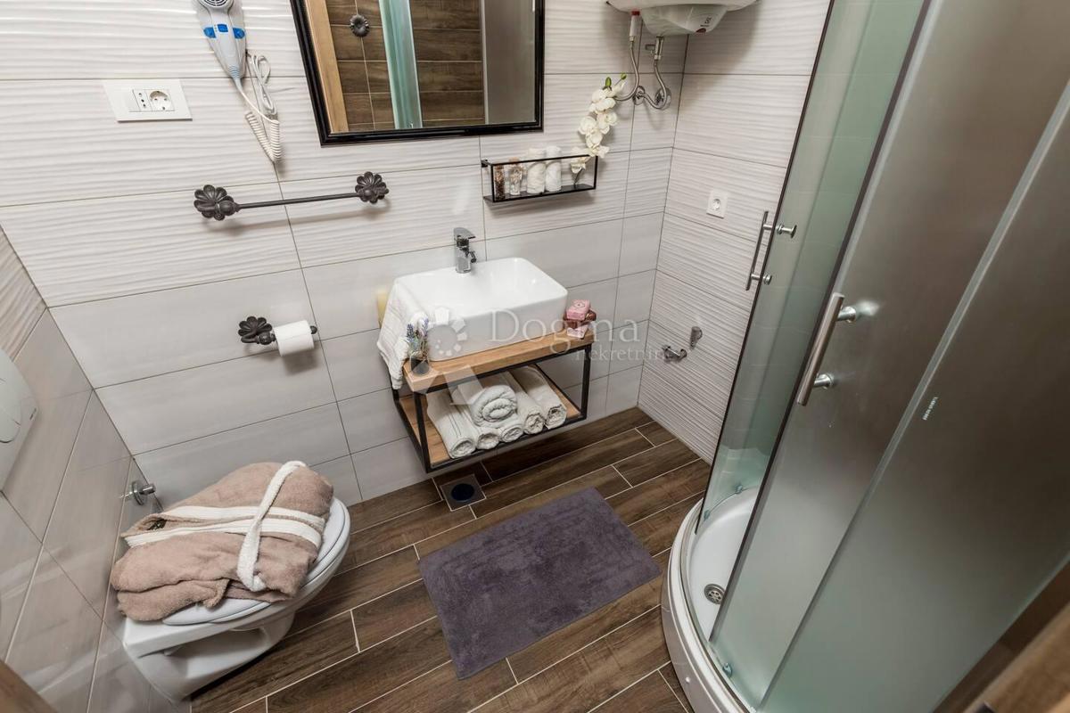 Allogio Centar, Rijeka, 82m2