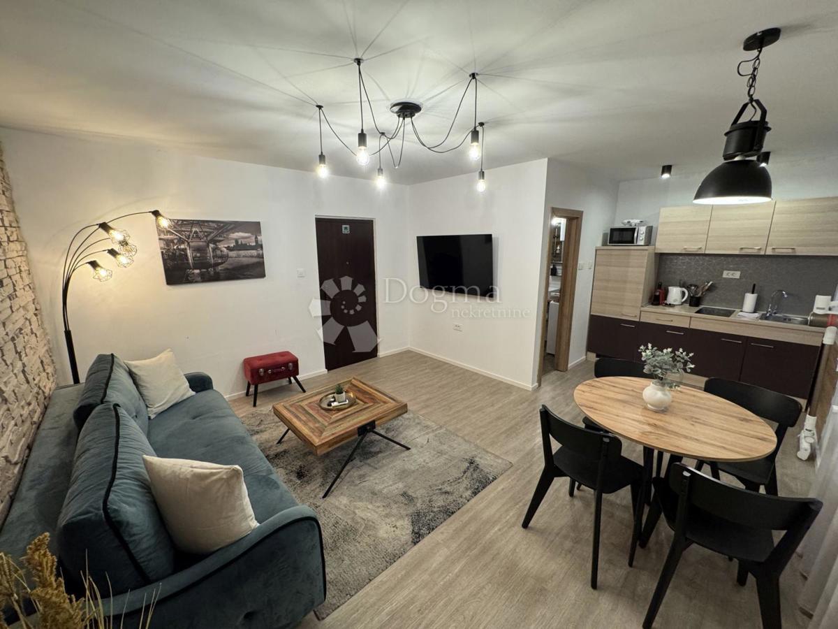 Allogio Centar, Rijeka, 82m2