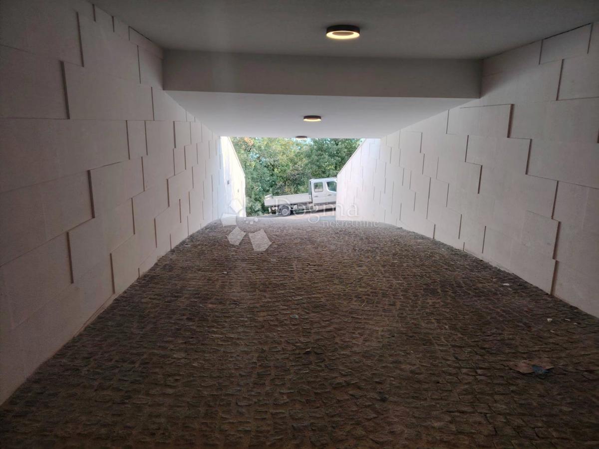 Allogio Opatija, 296m2