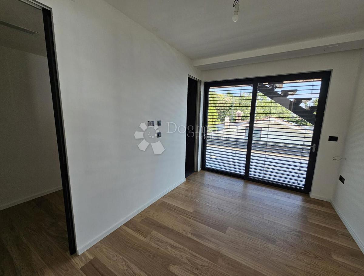 Allogio Opatija, 296m2