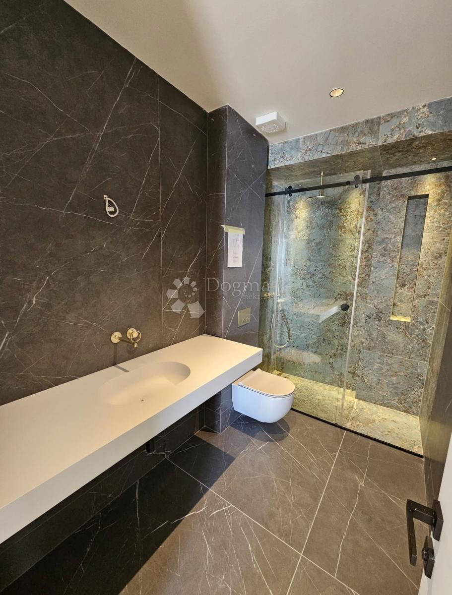 Allogio Opatija, 296m2